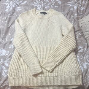 Banana Republic Cream Crew Neck Sweater Classic Knit